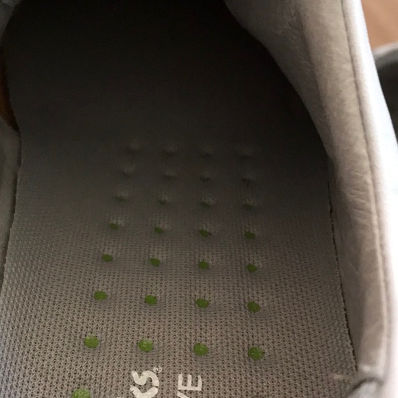 Men’s Clark’s Wave Shoes - Picture 9 of 11